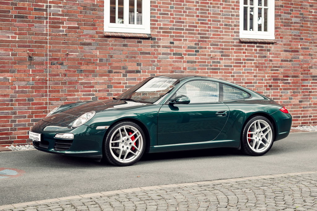 Porsche 997.2 Carrera S Coupé in Racinggreen Metallich kaufen!