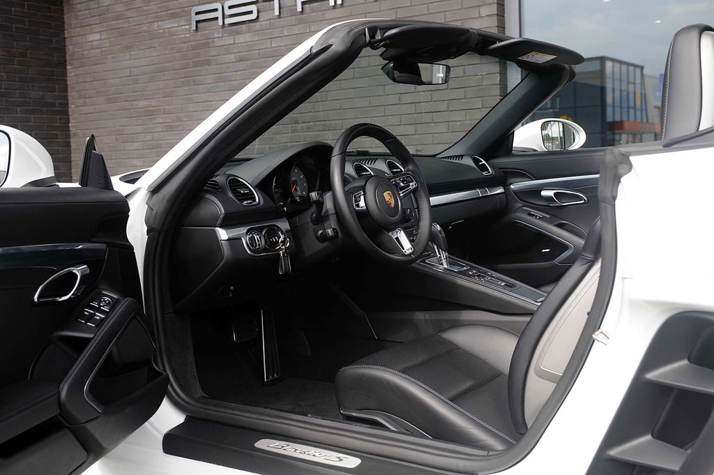 Porsche 718 Boxster S