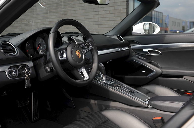 Porsche 718 Boxster S