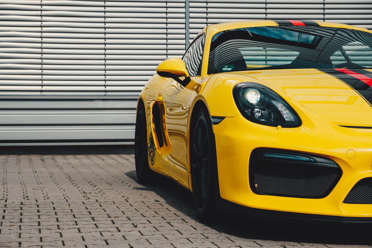 Porsche 981 Cayman GT4