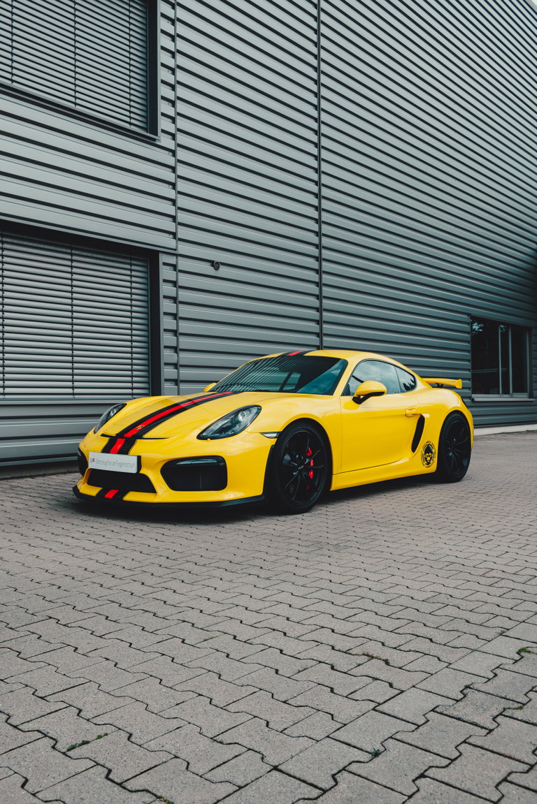 Porsche 981 Cayman GT4
