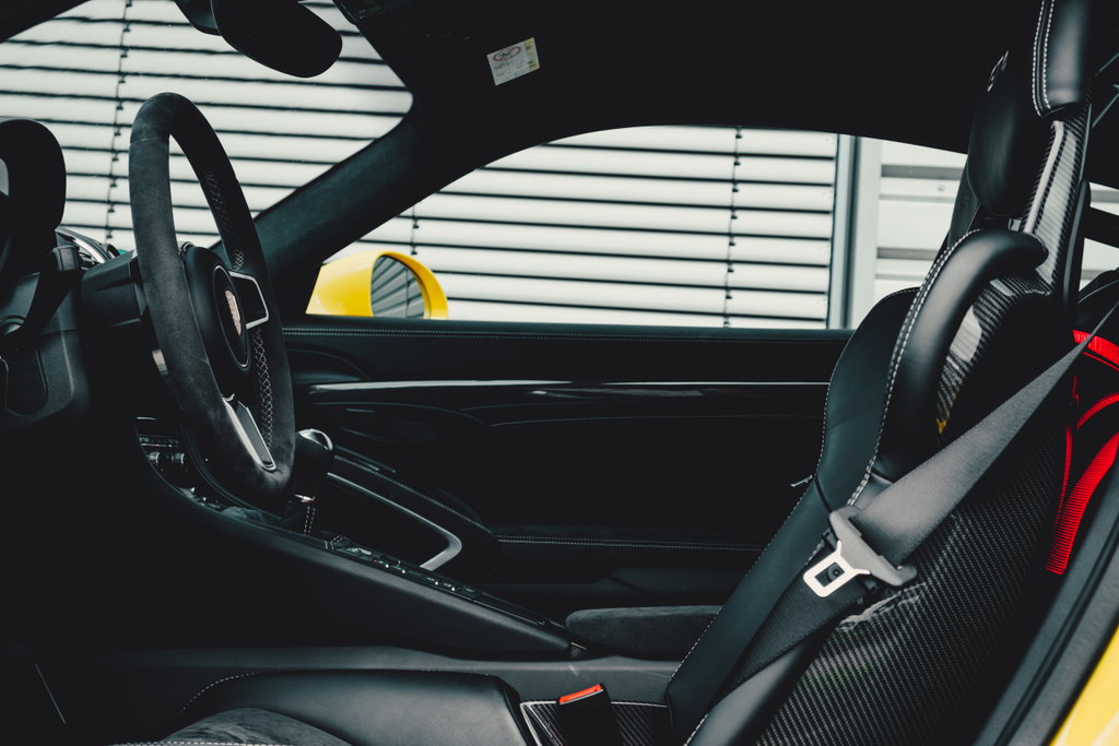 Porsche 981 Cayman GT4