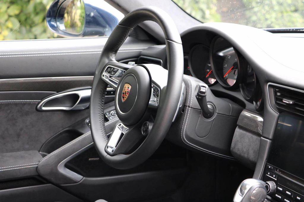 Porsche 991.2 Carrera GTS