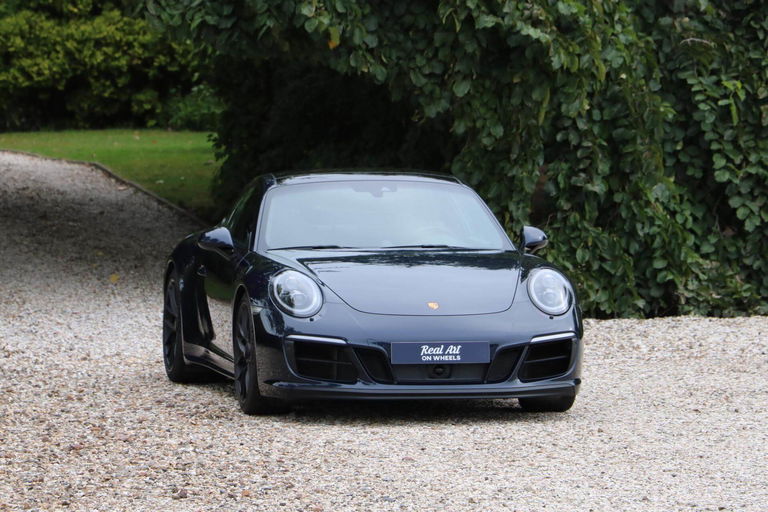 Porsche 991.2 Carrera GTS