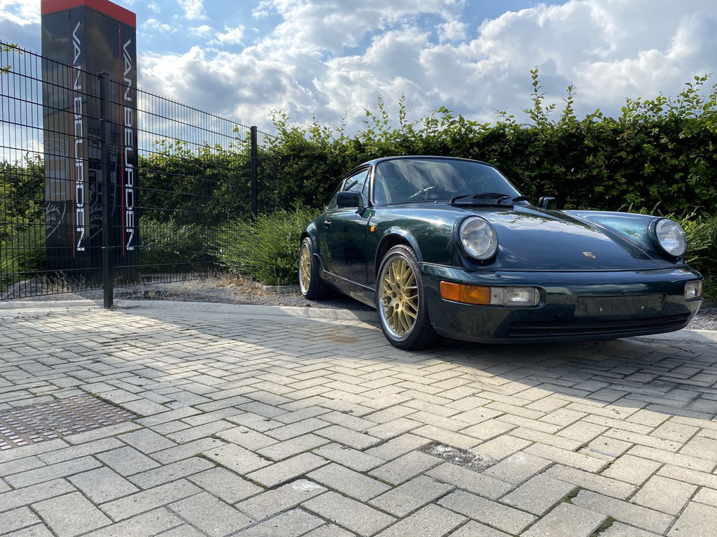 Porsche 964 Carrera 4