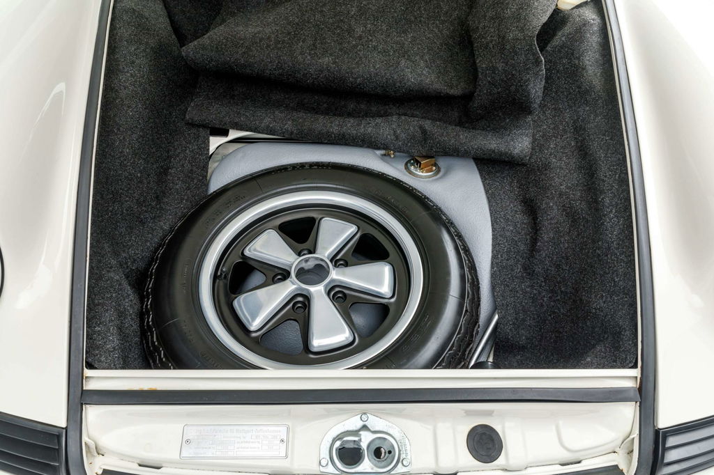 Porsche 911 Carrera RS