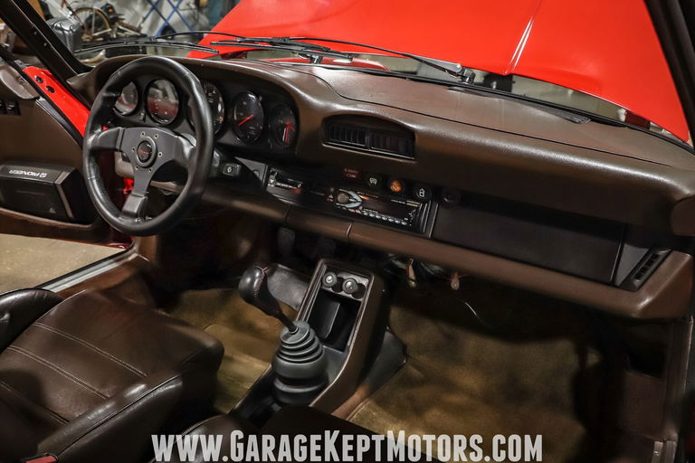 Porsche 911 Turbo 3.3 (US)