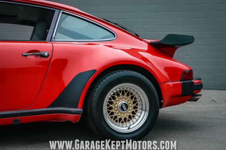 Porsche 911 Turbo 3.3 (US)