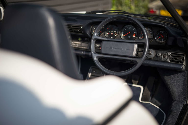 Porsche 911 Carrera 3.2 Speedster