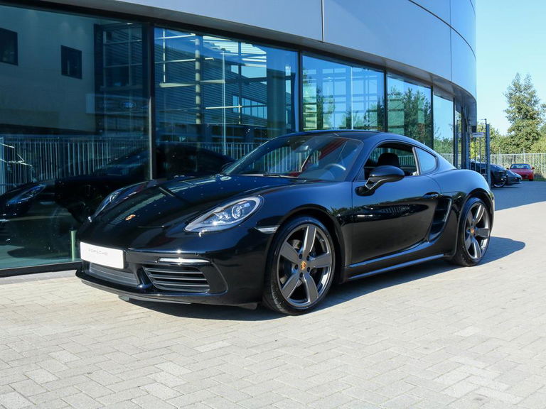 Porsche 718 Cayman