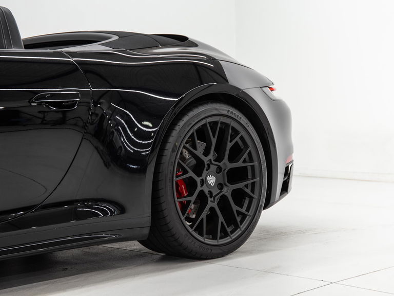 Porsche 992 Carrera 4S