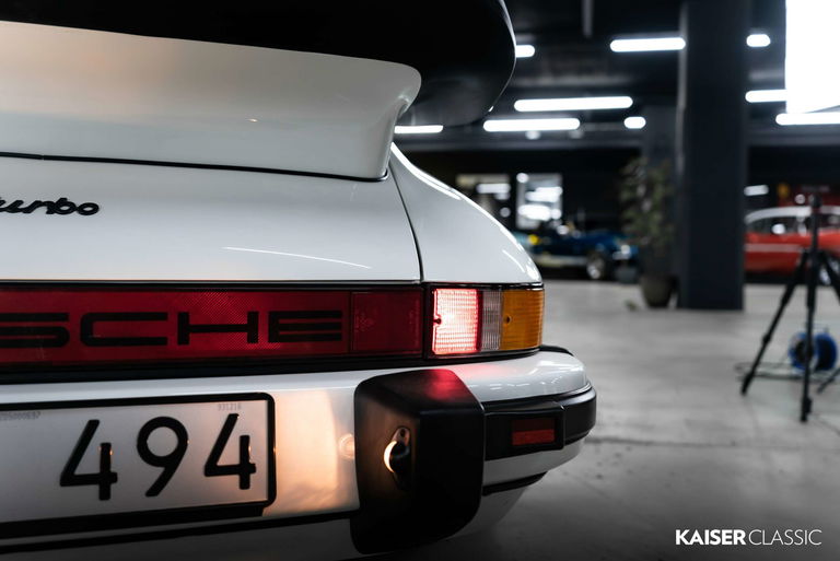 Porsche 911 Turbo 3.3