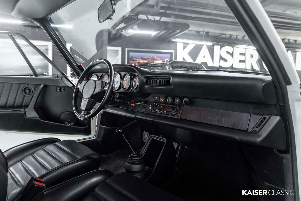 Porsche 911 Turbo 3.3