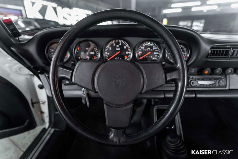 Porsche 911 Turbo 3.3