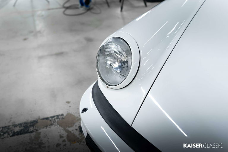 Porsche 911 Turbo 3.3