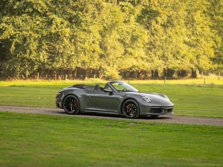 Porsche 992 Carrera 4S