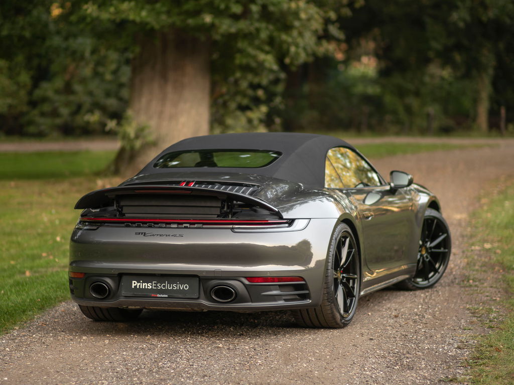 Porsche 992 Carrera 4S