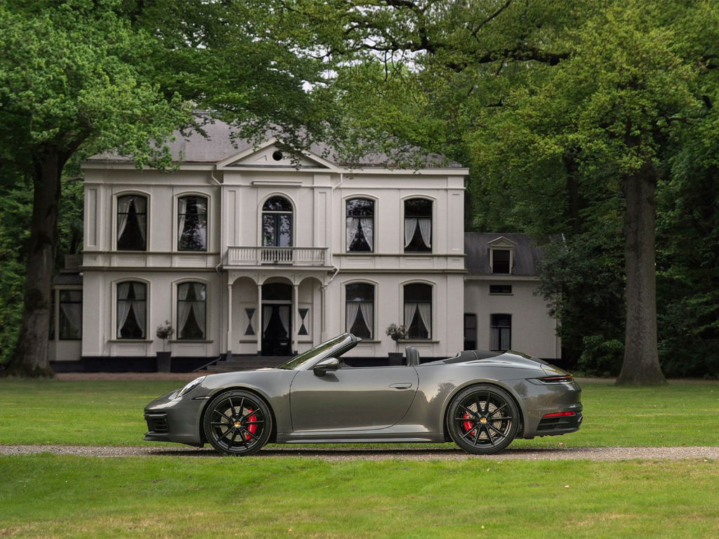 Porsche 992 Carrera 4S