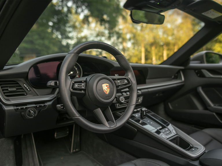 Porsche 992 Carrera 4S