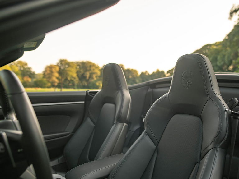 Porsche 992 Carrera 4S