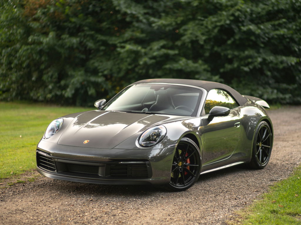 Porsche 992 Carrera 4S