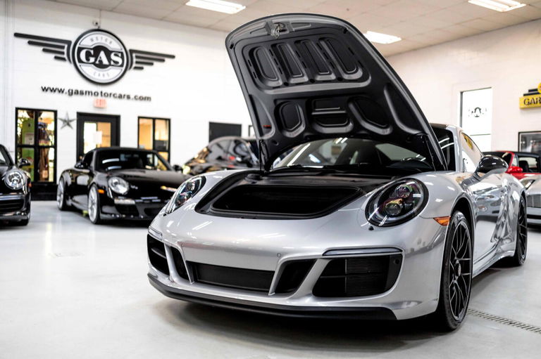 Porsche 991.2 Carrera 4 GTS