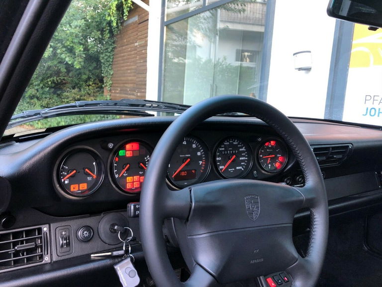 Porsche 993 Carrera