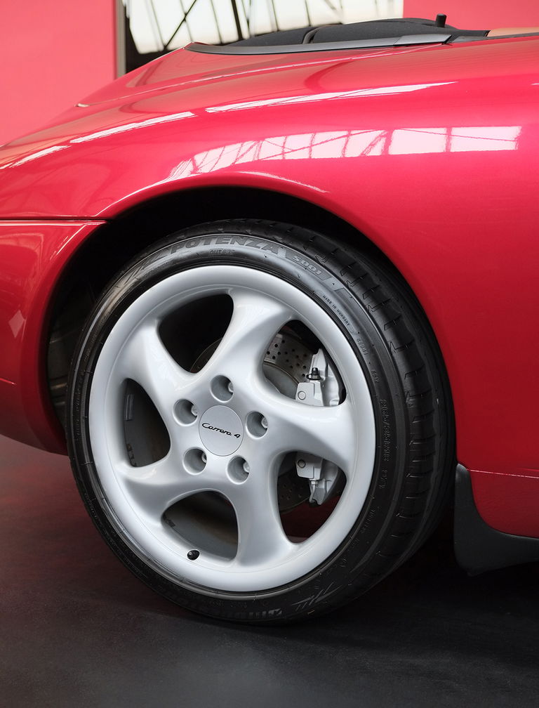 Porsche 996 Carrera 4