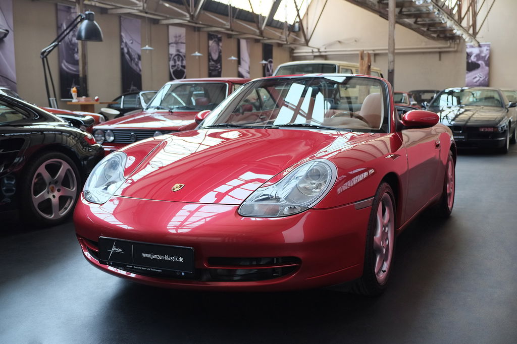Porsche 996 Carrera 4