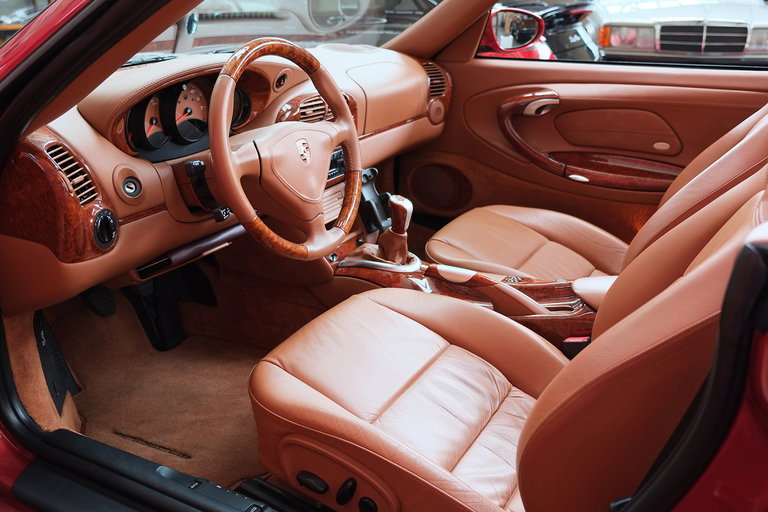 Porsche 996 Carrera 4