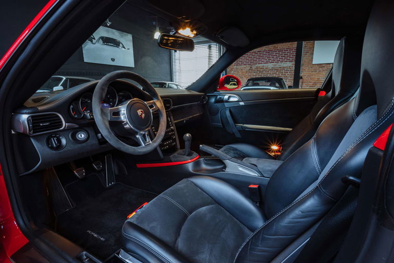 Porsche 997.2 Carrera GTS