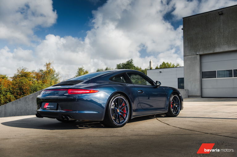 Porsche 991 Carrera 4 GTS