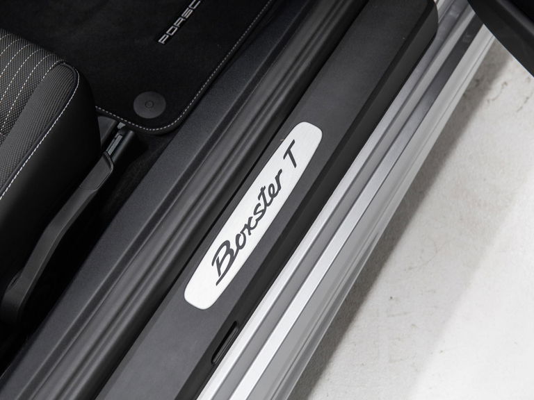 Porsche 718 Boxster T