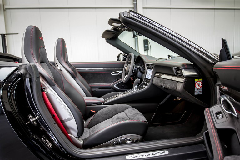 Porsche 991.2 Carrera GTS