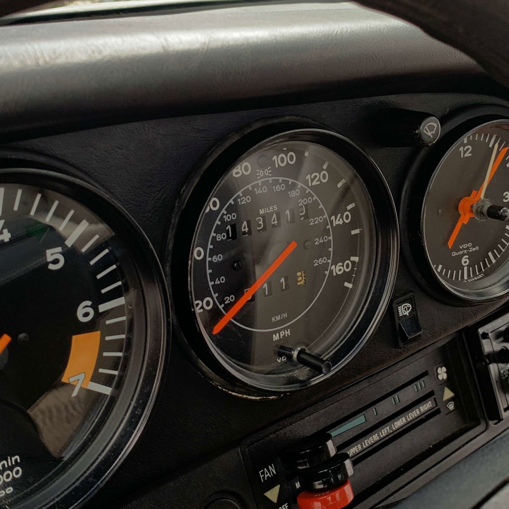 Porsche 911 Carrera 3.2