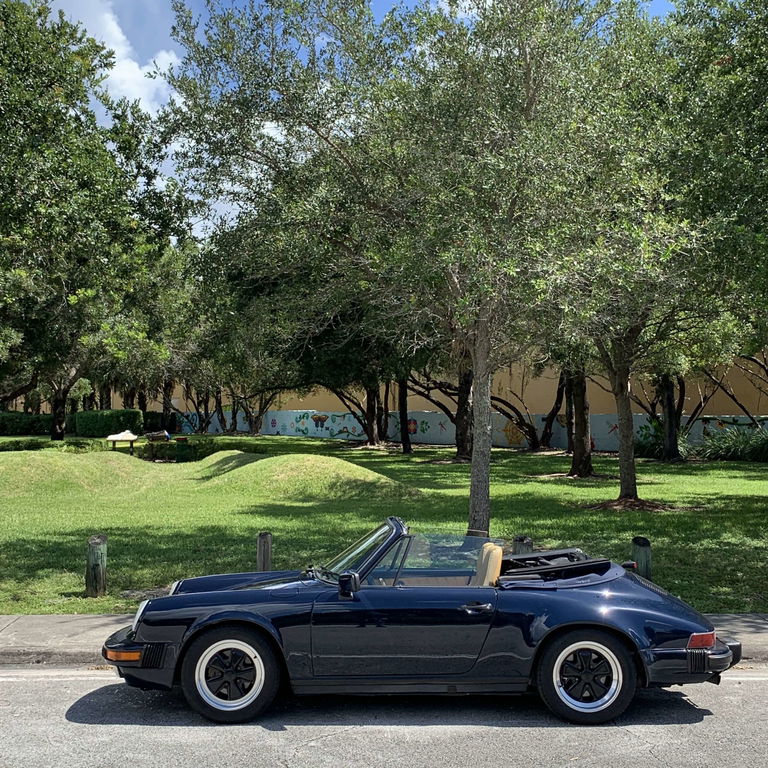 Porsche 911 Carrera 3.2