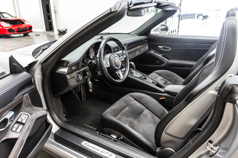 Porsche 991.2 Carrera GTS
