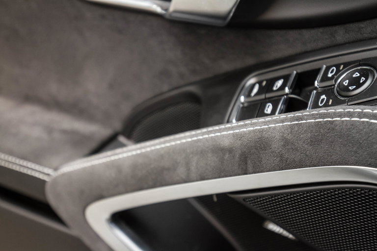 Porsche 991.2 Carrera GTS