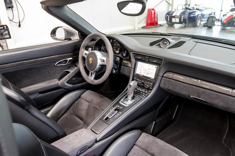 Porsche 991 Carrera GTS