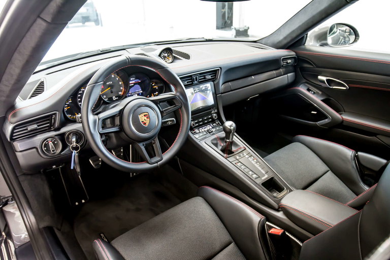 Porsche 991.2 GT3 Touring