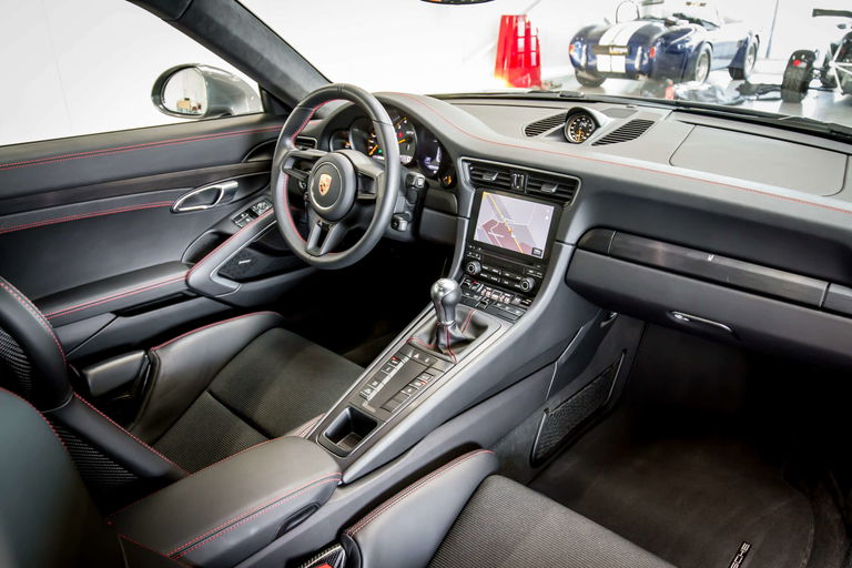 Porsche 991.2 GT3 Touring