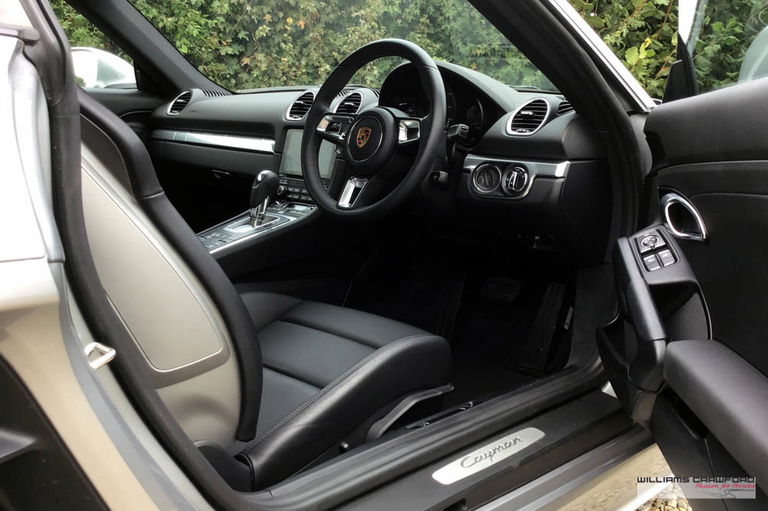 Porsche 718 Cayman