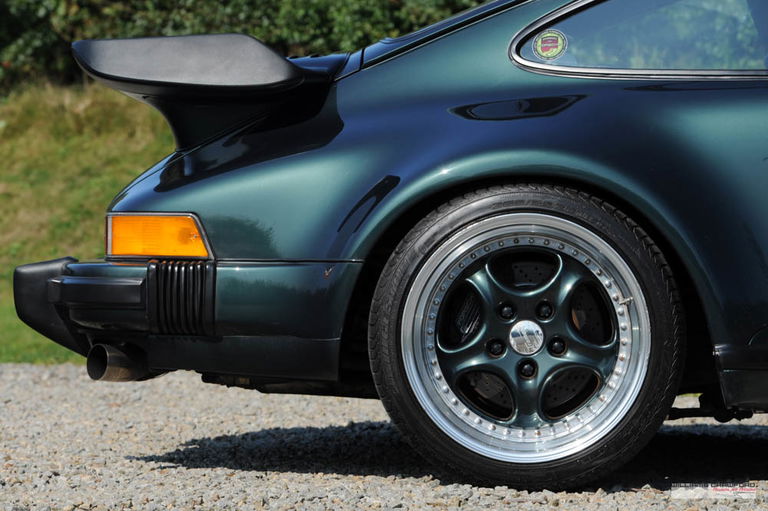 Porsche 911 Turbo 3.3