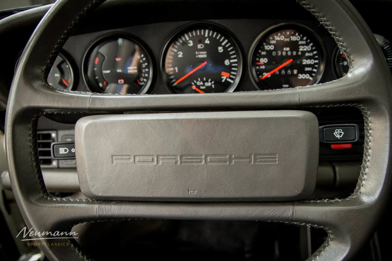 Porsche 911 Turbo 3.3