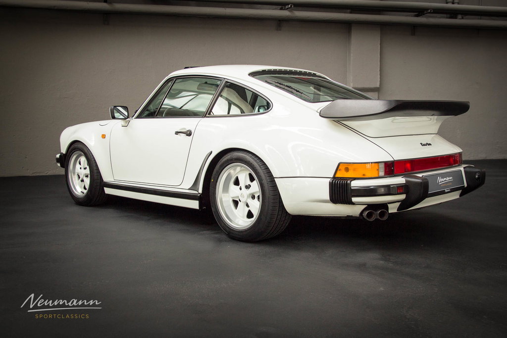 Porsche 911 Turbo 3.3