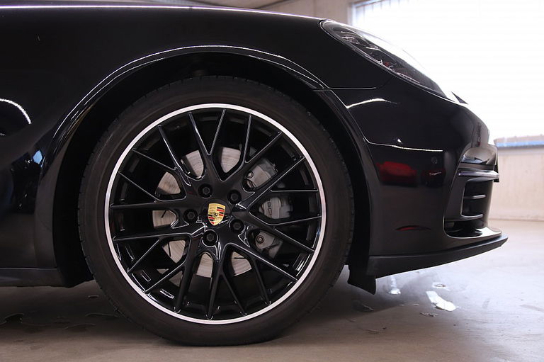 Porsche Panamera 4S