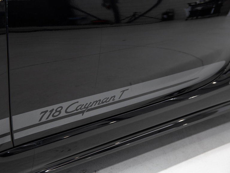 Porsche 718 Cayman T