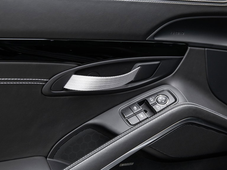 Porsche 718 Cayman T