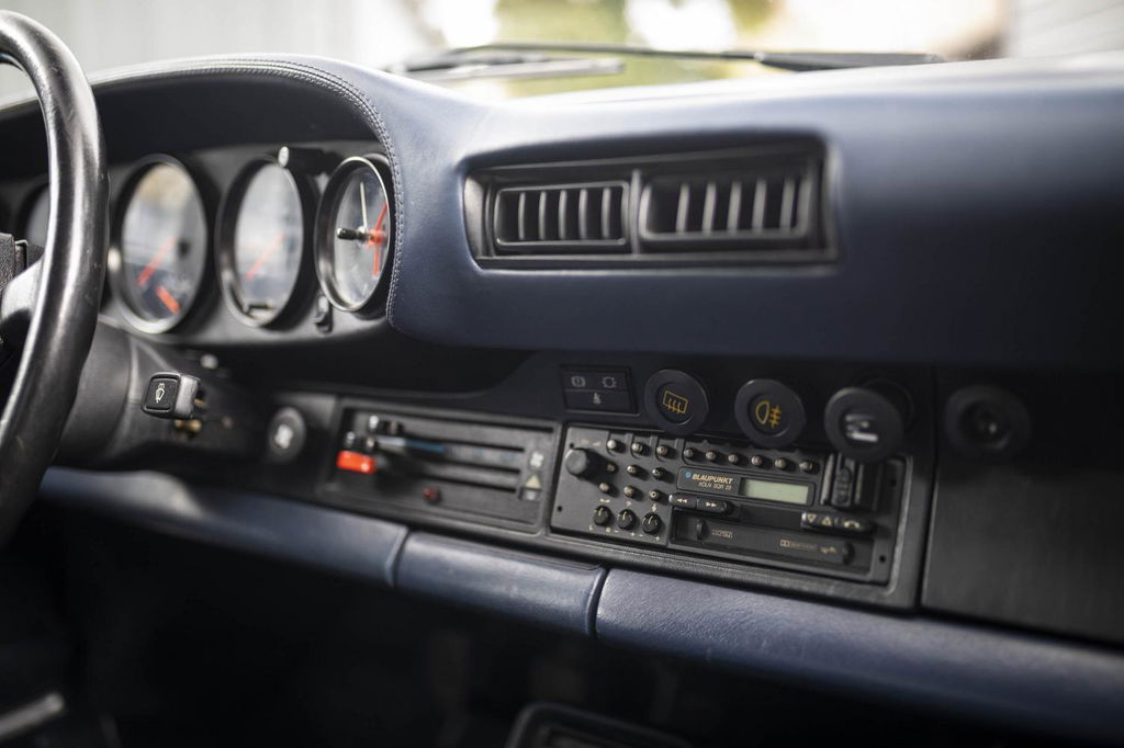 Porsche 911 Turbo 3.3