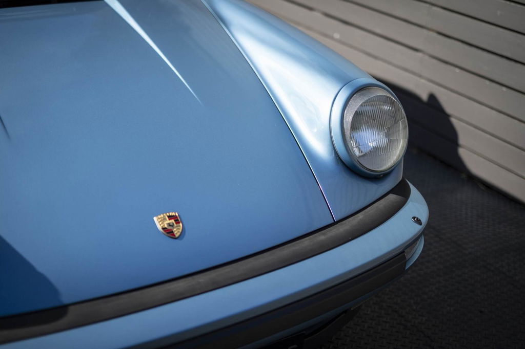 Porsche 911 Turbo 3.3